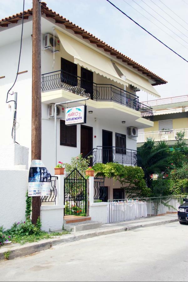 Marco'S Appartments Nea Poteidaia Esterno foto